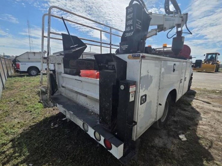 2016-ford-f350-image-3
