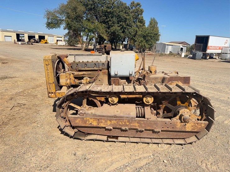caterpillar-30-image-2