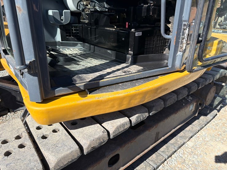 deere-85g-image-17
