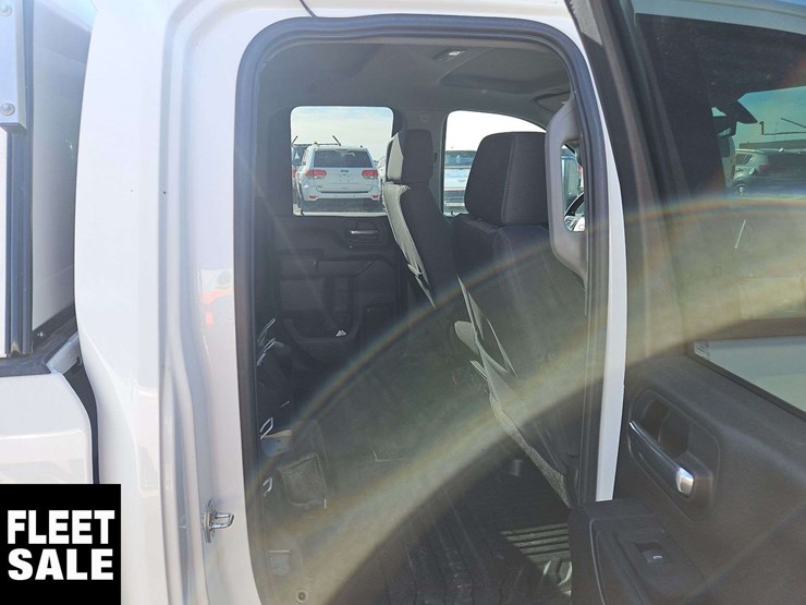 2022-chevrolet-silverado-2500hd-image-17