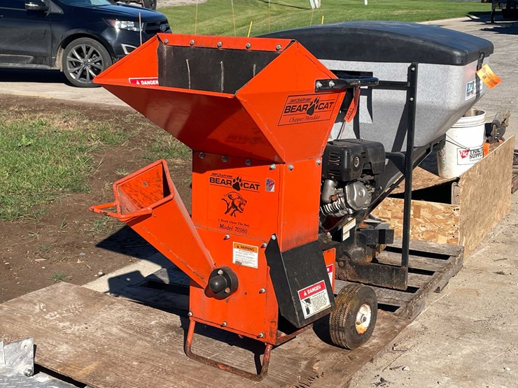 #1821-•-crary-bear-cat-compact-wood-chipper-image-2