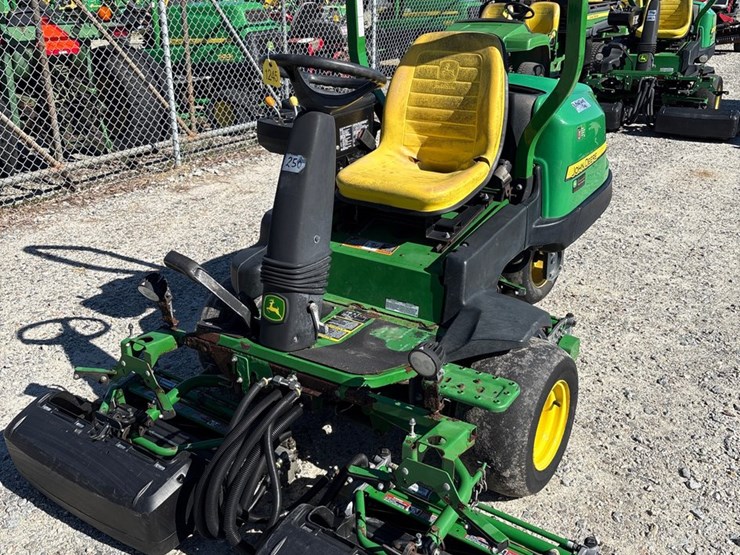 john-deere-2400-image-2