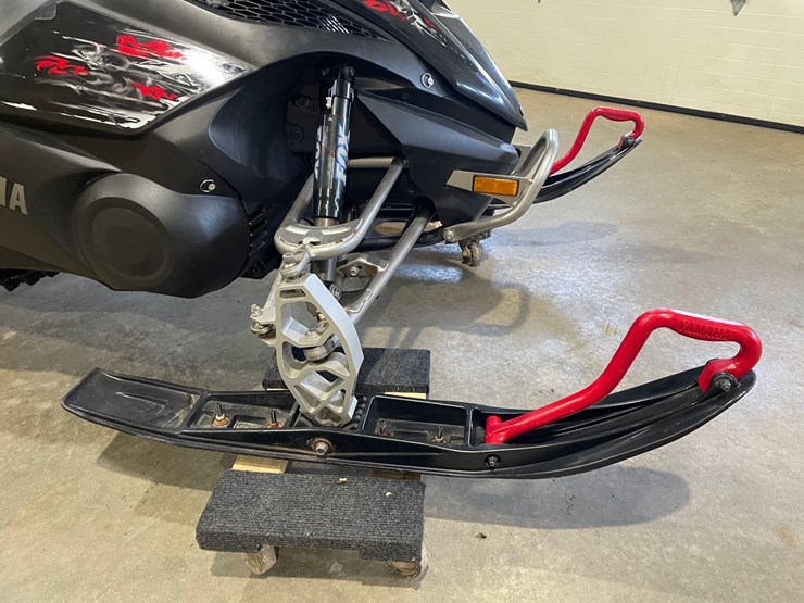 #3152-•-2008-yamaha-fx-nytro-snowmobile-image-14