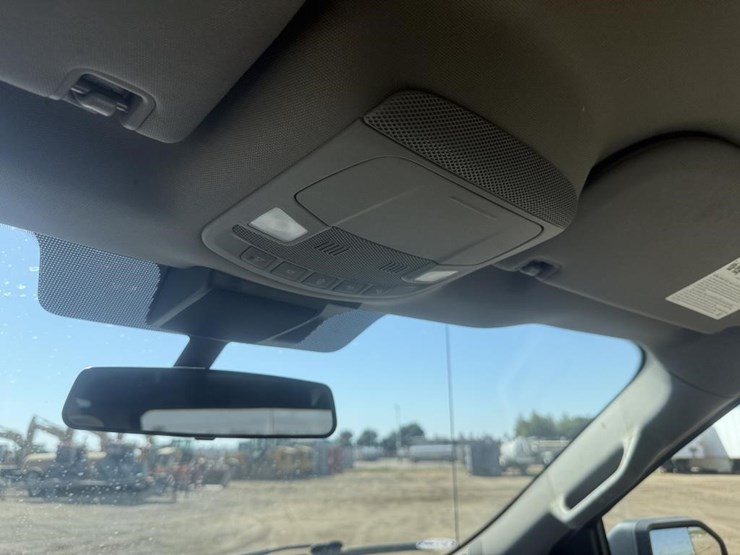 2020-ford-f150-image-51