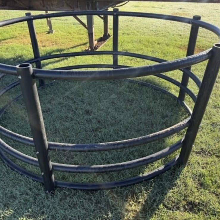 Poly Hay Bale Feeder Ring