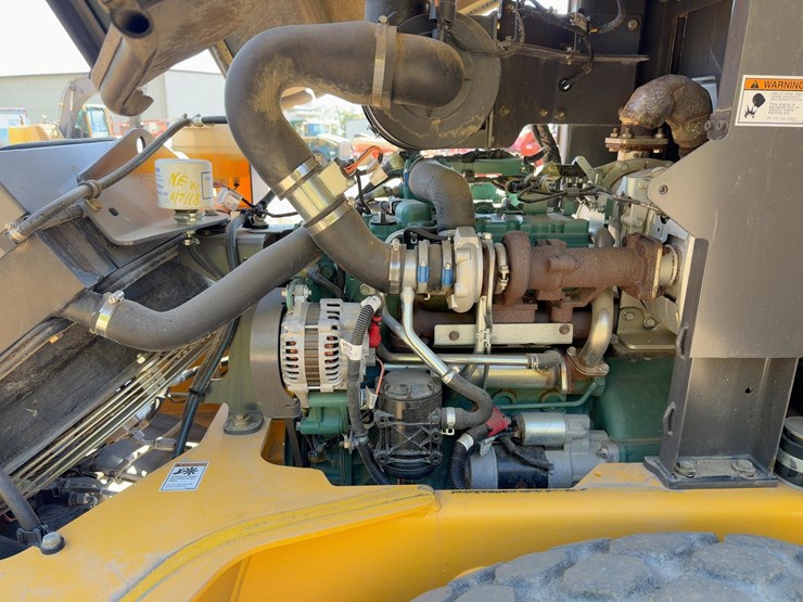 2018-volvo-sd75b-image-16