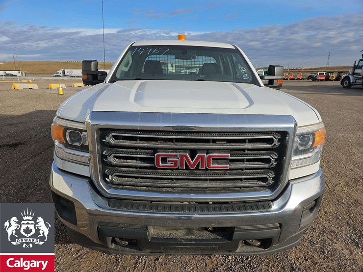 2015-gmc-sierra-2500hd-image-8
