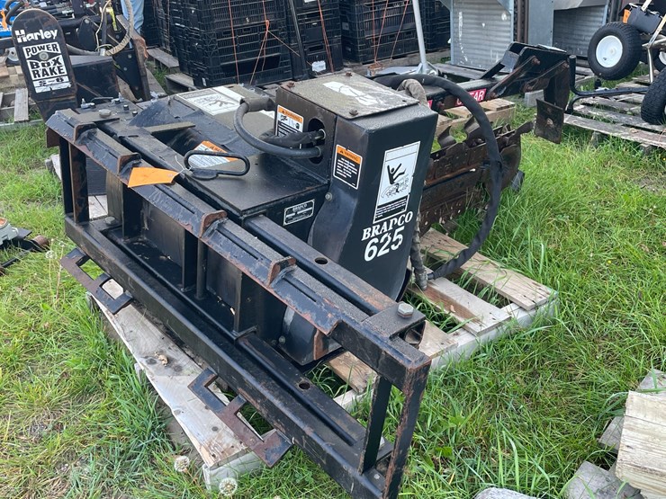 #3172-•-bradco-625-trencher-image-1