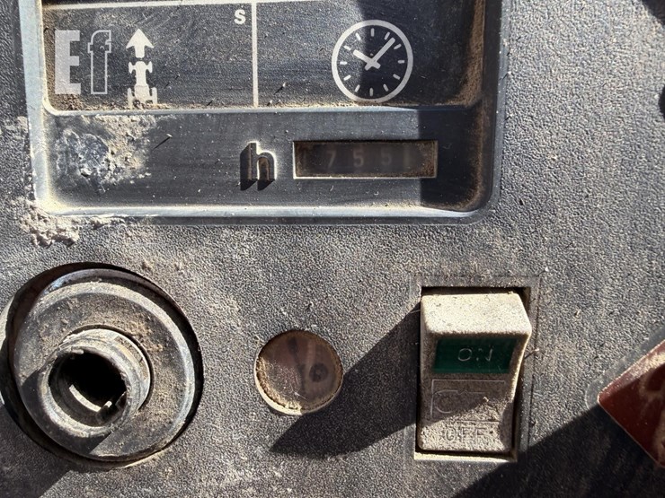 1987-john-deere-4450-image-16