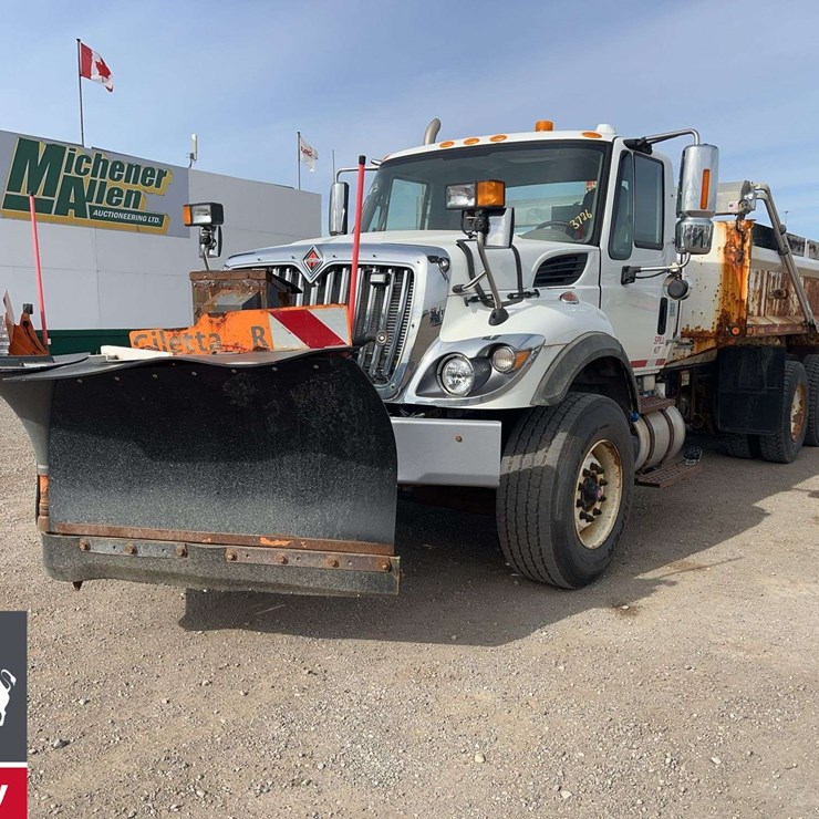 2019 INTERNATIONAL WORKSTAR 7400