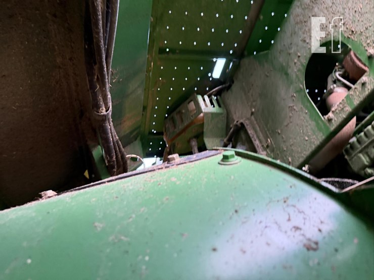 2011-john-deere-9770-sts-image-21