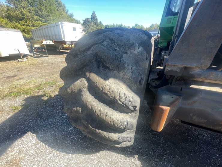 2000-john-deere-660-image-26