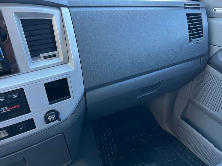 2008-dodge-ram-1500-image-18