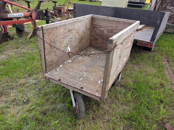 #4059-•-3-wheel-feed-cart-image-3