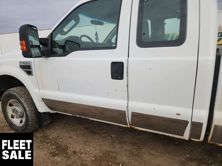 2009-ford-f250-image-23