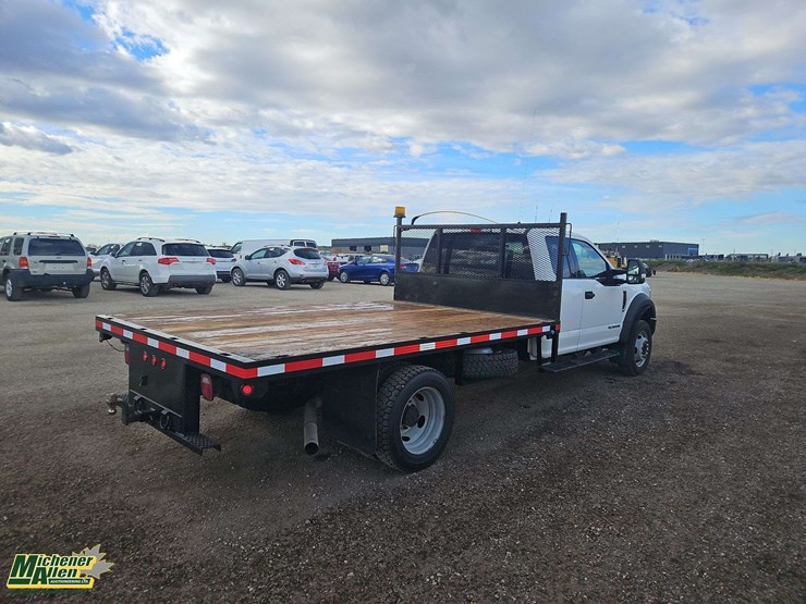 2017-ford-f550-image-4