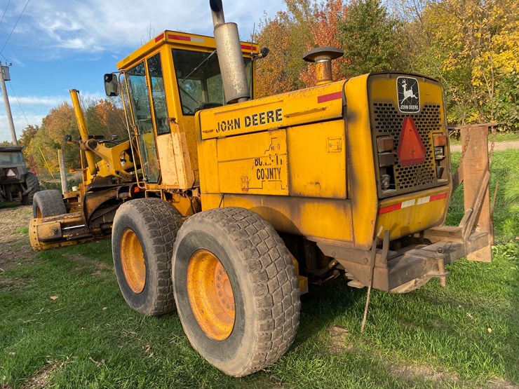 john-deere-770-image-10