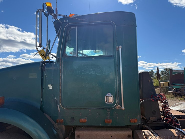 kenworth-t800-image-11