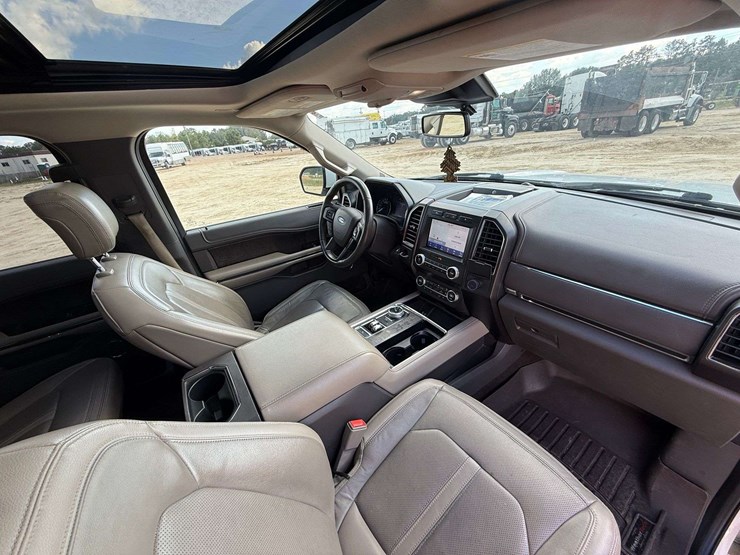 2020-ford-expedition-limited-image-35