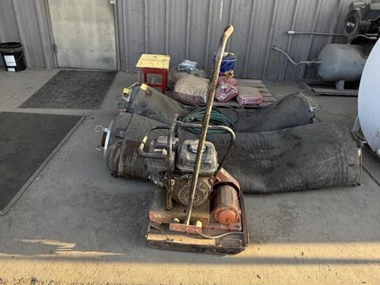 mikasa-plate-compactor-image-1