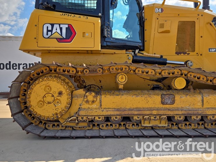 2021-caterpillar-d4-lgp-image-16