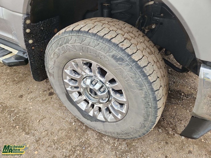 2022-ford-f250-image-27