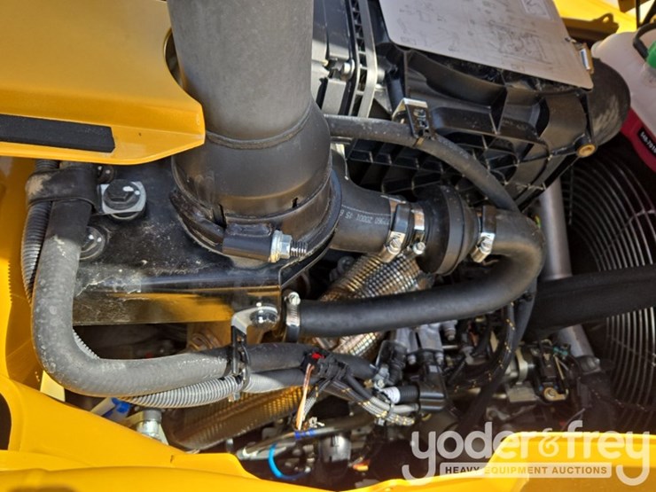 2023-caterpillar-416-image-47