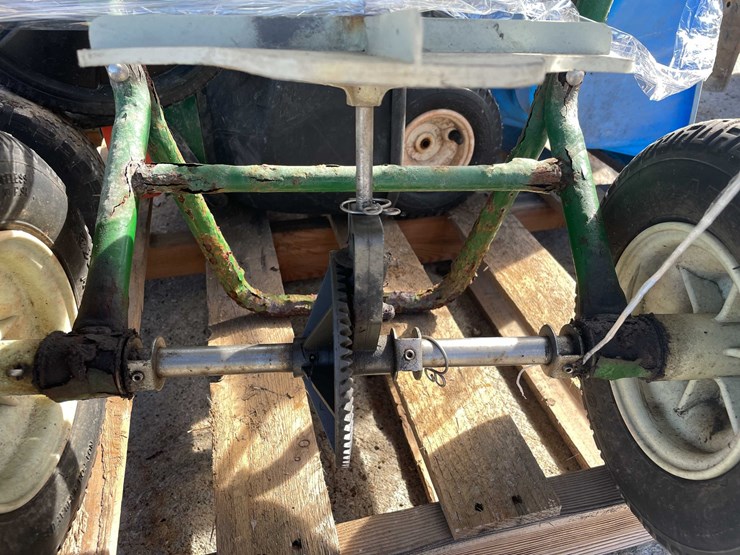 #1830-•-(4)-push-spreaders-image-10