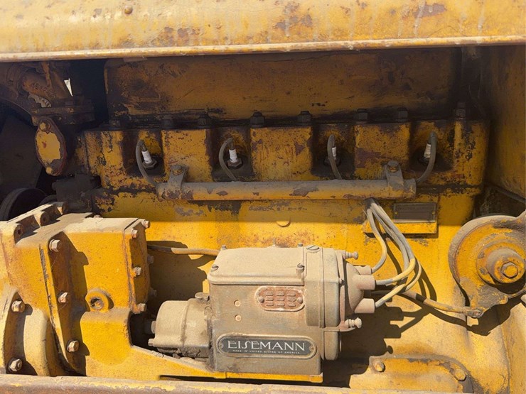 caterpillar-r2-image-25