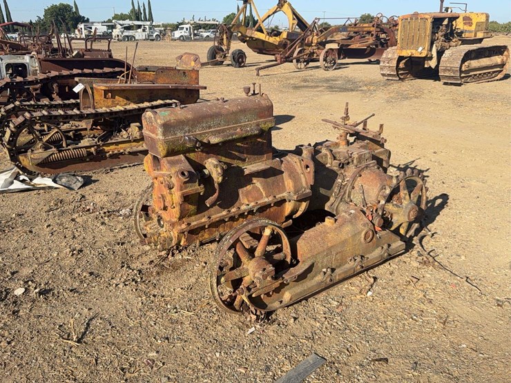 caterpillar-2-ton-image-1