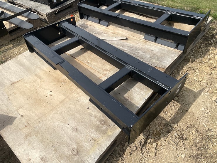 #2037-•-wolverine-skid-steer-pallet-fork-frame-attachment-image-2