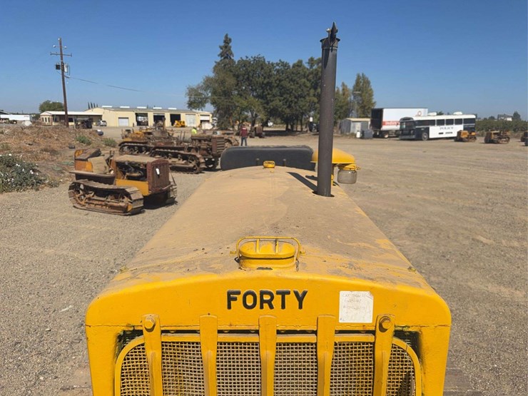 caterpillar-forty-image-10