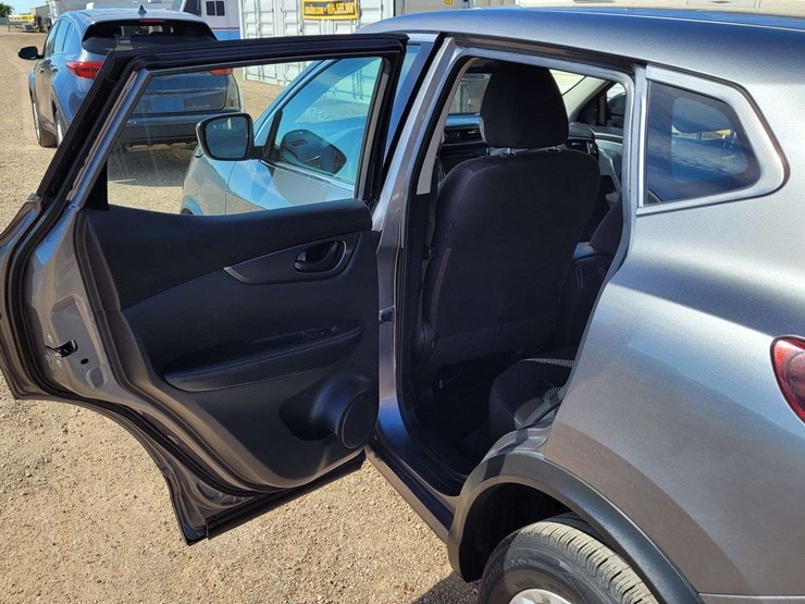2020-nissan-rogue-image-7