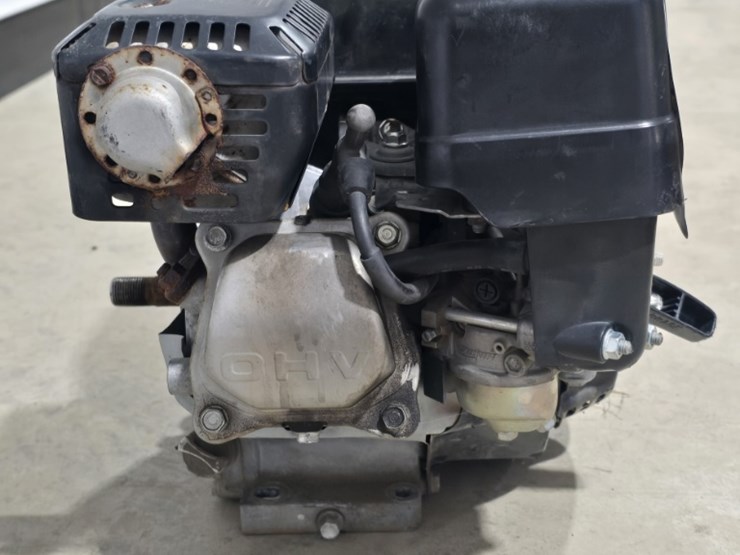 honda-gx120-gas-engine-image-3