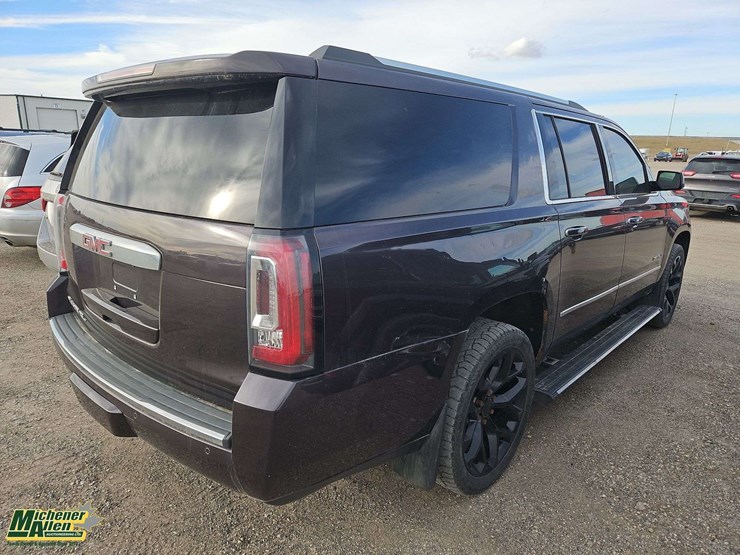 2015-gmc-yukon-xl-denali-image-37