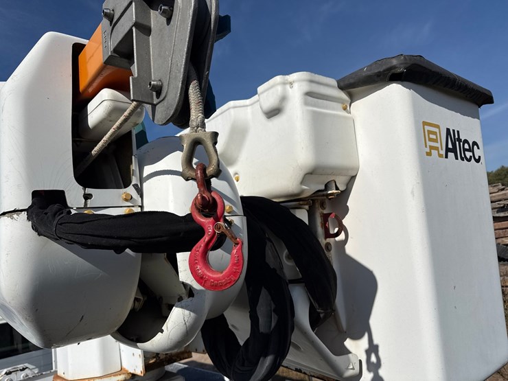 2012-altec-am55-image-53