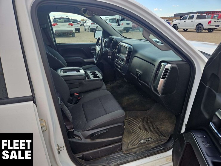 2015-chevrolet-silverado-1500-image-27