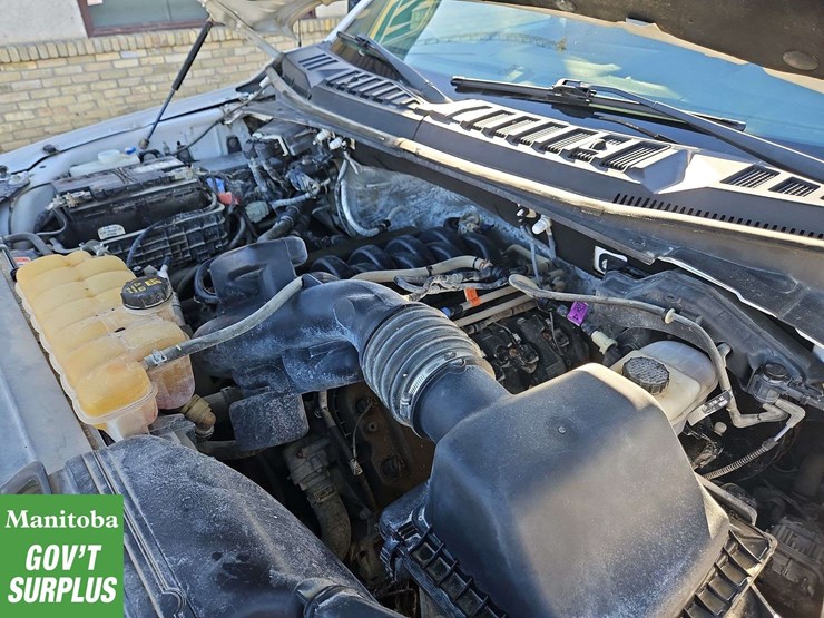 2016-ford-f150-image-32