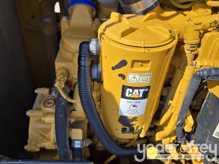2021-caterpillar-d4-lgp-image-50