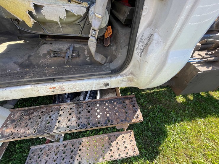 2008-ford-f750-image-62