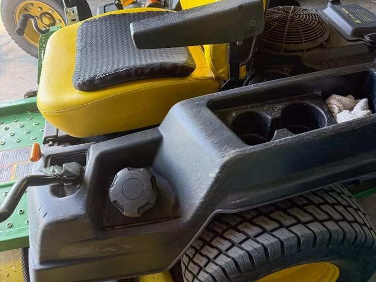 2020-john-deere-2020-image-3