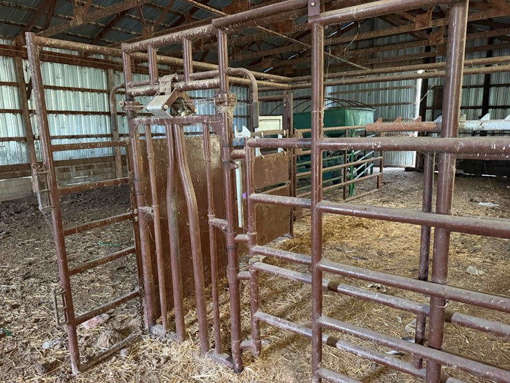 hiqual-calving-pen-image-3