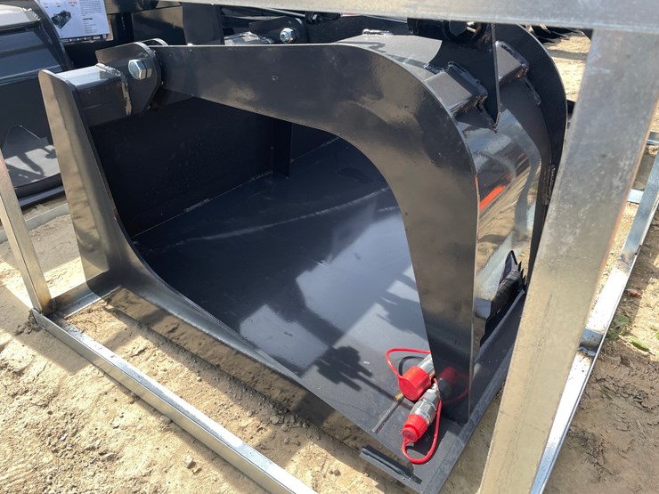 #2026-•-wolverine-skid-steer-grapple-bucket-attachment-image-5