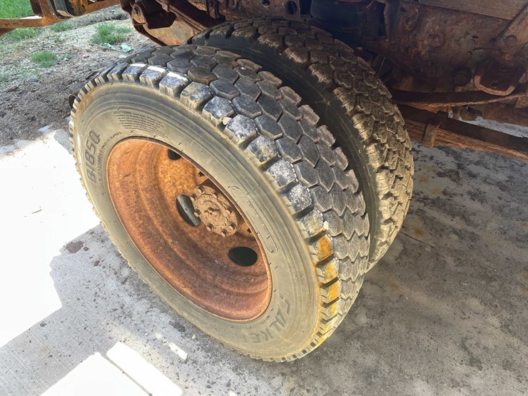 2002-ford-f450-image-21