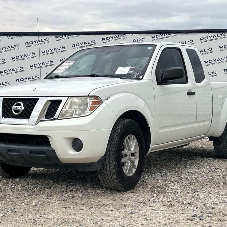 2016 NISSAN FRONTIER