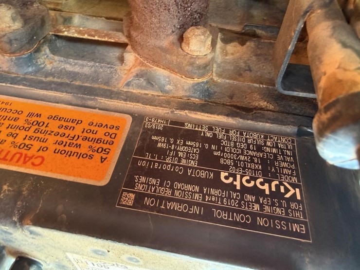 lay-mor-sm-300-3-wheel-broom-image-40