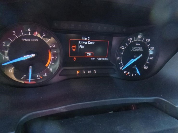 2018-ford-explorer-image-15
