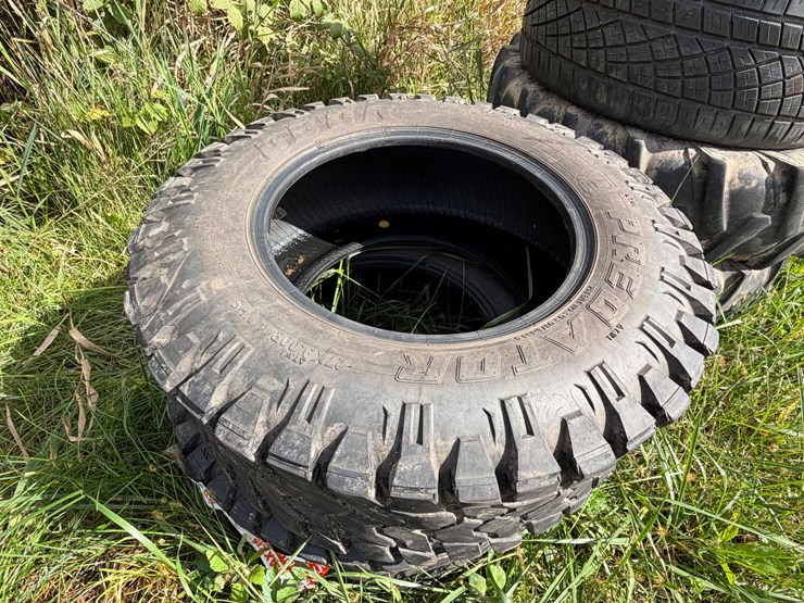 #4038-•-tires-and-rims-image-2