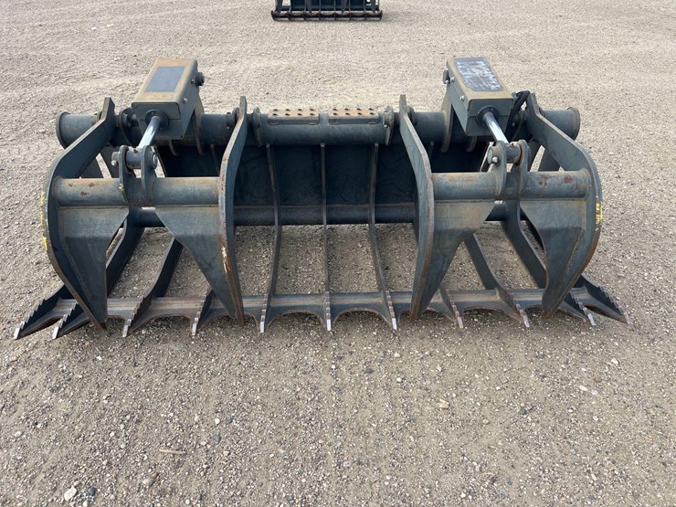 2020-bobcat-root-grapple-image-2