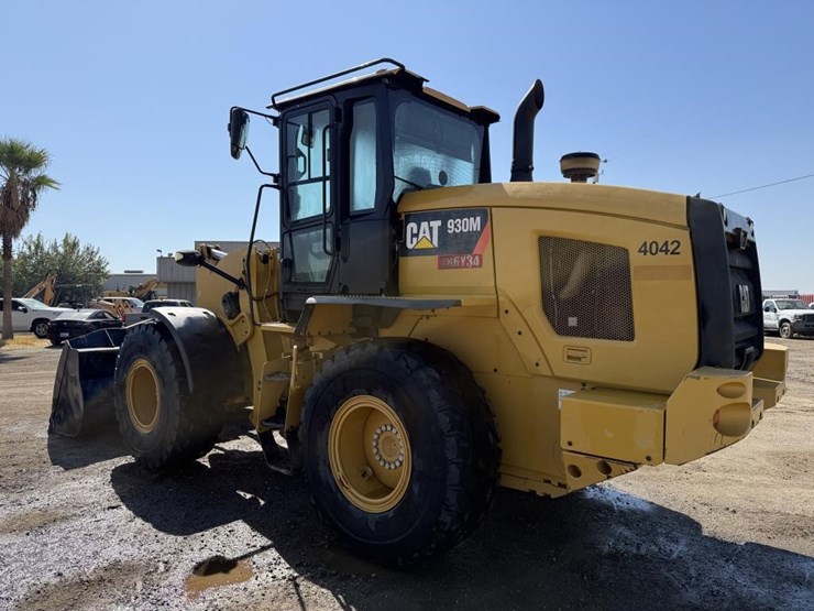 2019-caterpillar-930m-image-4